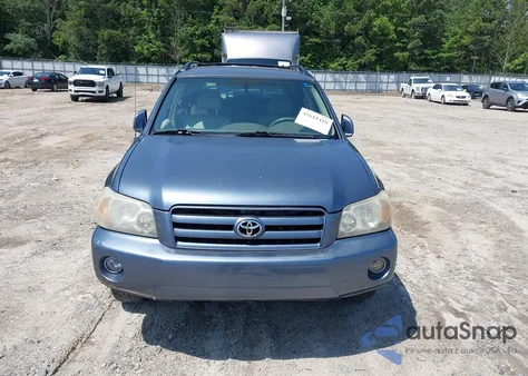 2005 Toyota Highlander z USA, uszkodzony, nr VIN JTEGD21A250106698